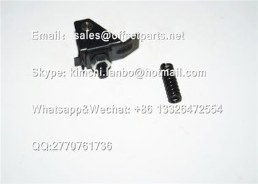 China. pieza de la máquina de impresión offset GRIPPER HOLDER&amp;SPRING de metal de anchura de cola de 12 mm negro 2 piezas proveedor