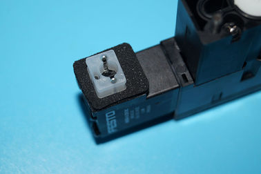 Válvula de solenoide profesional de 4 / 2 de Festo M2.184.1121 Para las máquinas de impresión SM52 proveedor